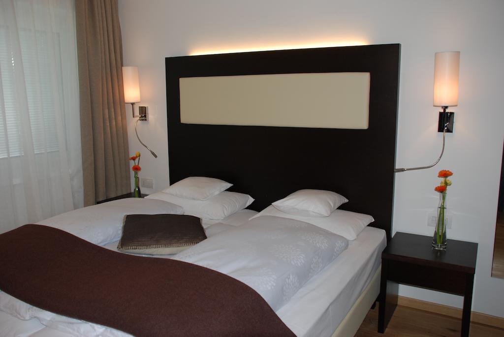 Aparthotel Pichler 콜레 이사르코 객실 사진